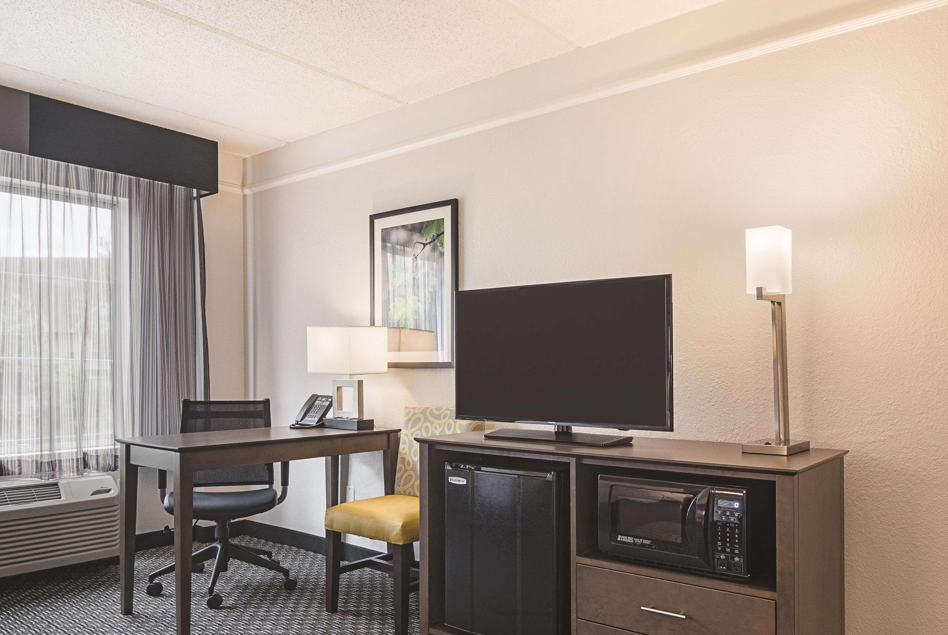 La Quinta By Wyndham Atlanta Perimeter Medical Otel Sandy Springs Dış mekan fotoğraf